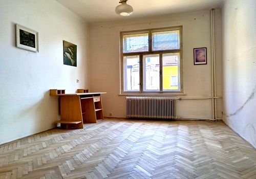 Prostorný rodinný dům s velkým potenciálem a zahradou ve vilové čtvrti v Písku, Jižní Čechy