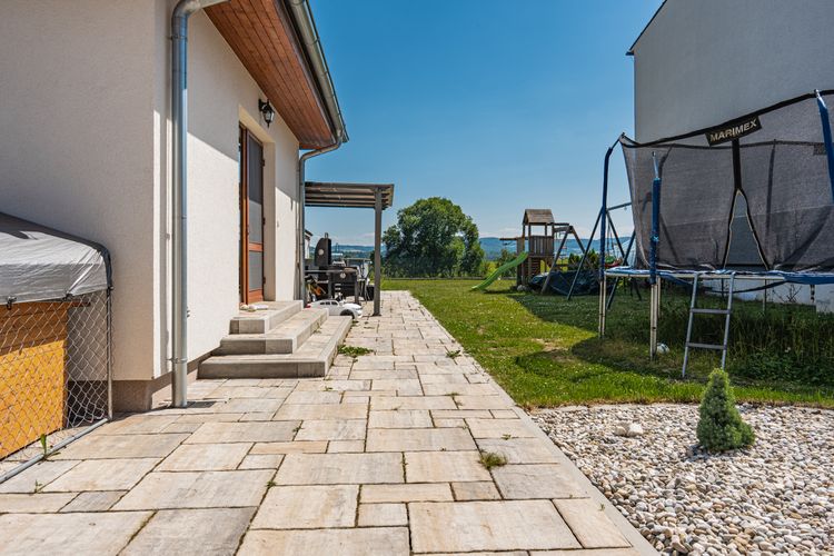 Moderní novostavba 5+kk u Strakonic, na kraji obce Dražejov s výhledem do přírody