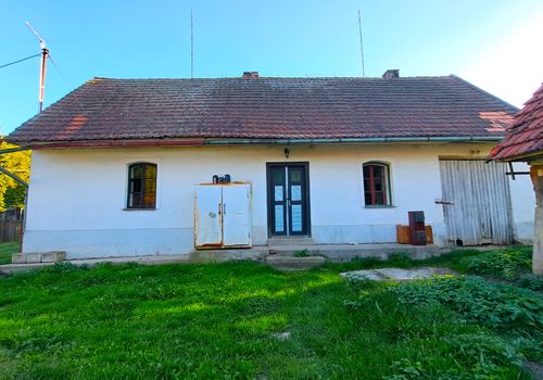 Rodinný dům 3+kk v Radkovicích u Plzně s pozemkem 665 m²