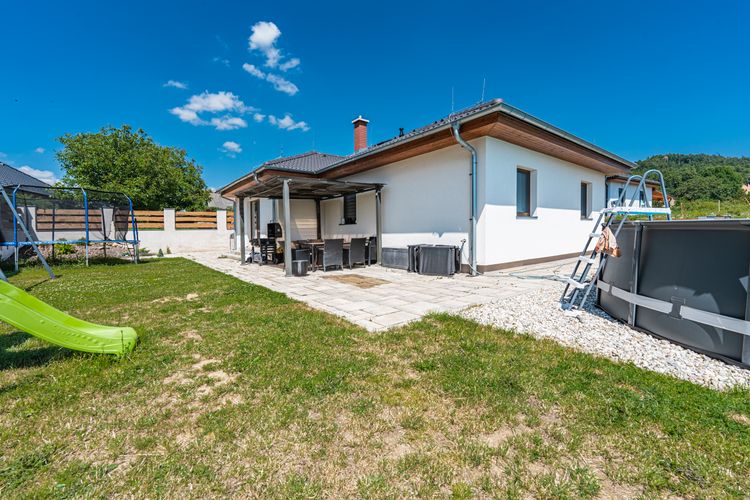 Moderní novostavba 5+kk u Strakonic, na kraji obce Dražejov s výhledem do přírody