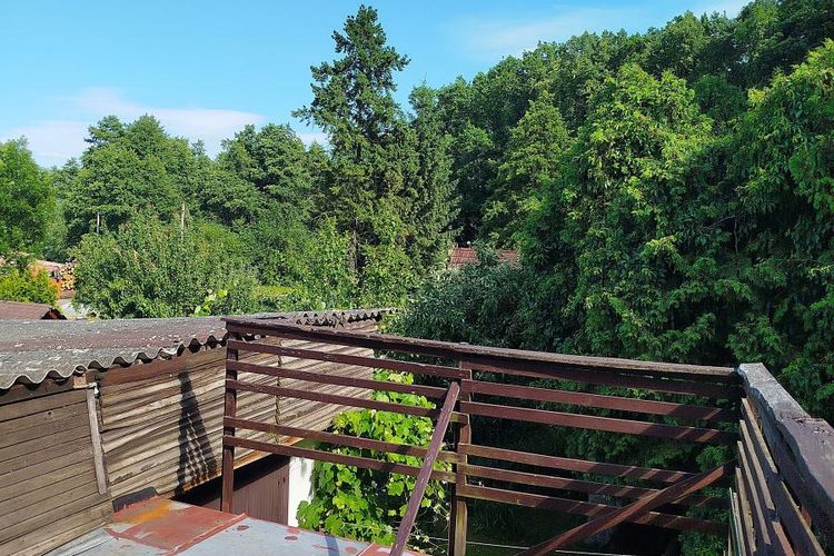 Menší rodinný domek k rekonstrukci se zahradou, v obci Libějovice u Vodňan