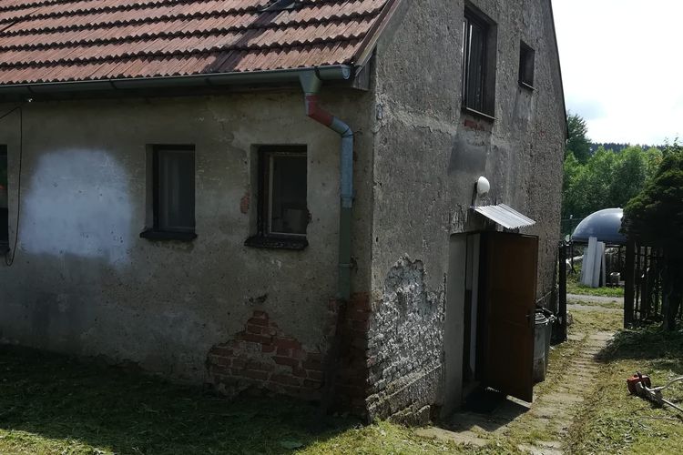 Rodinný dům 3+1 se zahradou poblíž Benešova
