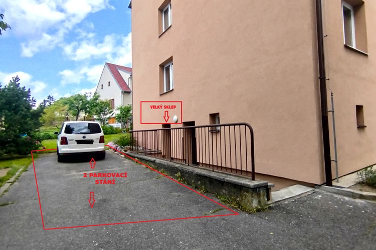 Prostorný slunný byt 2+1 s jídelnou na Hradišti v Písku, s možností zahrádky