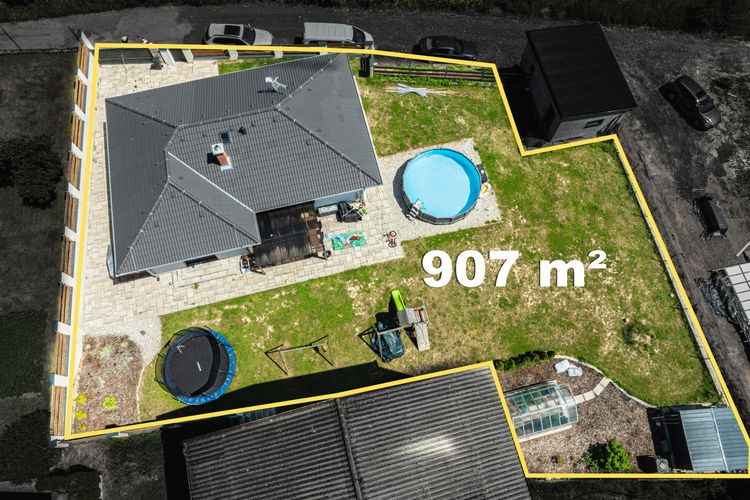 Moderní novostavba 5+kk u Strakonic, na kraji obce Dražejov s výhledem do přírody