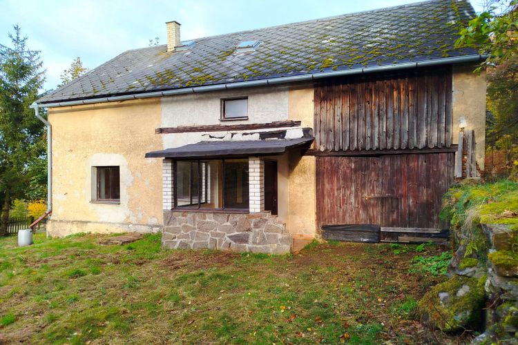 Chalupa s krásným pozemkem 2234 m² v obci Zhořec, Bezdružice, Plzeňský kraj