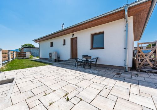 Moderní novostavba 5+kk u Strakonic, na kraji obce Dražejov s výhledem do přírody
