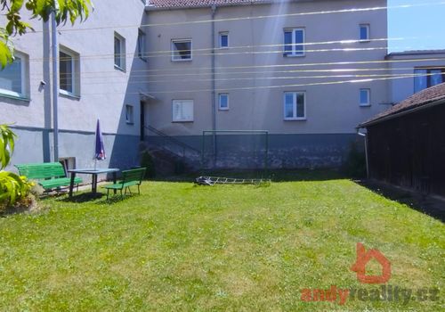 Světlý útulný byt 2+1 se zahrádkou, ul. Jeronýmova, Písek