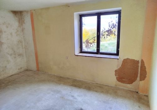 Chalupa s krásným pozemkem 2234 m² v obci Zhořec, Bezdružice, Plzeňský kraj