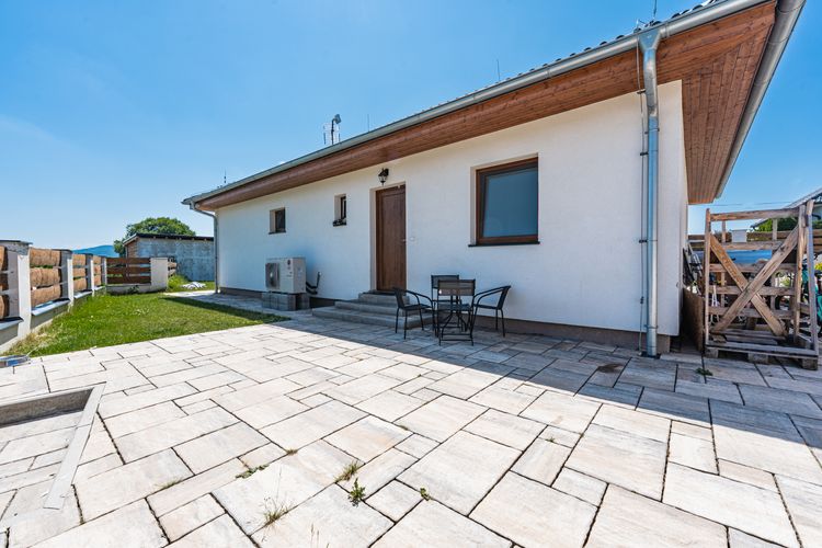 Moderní novostavba 5+kk u Strakonic, na kraji obce Dražejov s výhledem do přírody