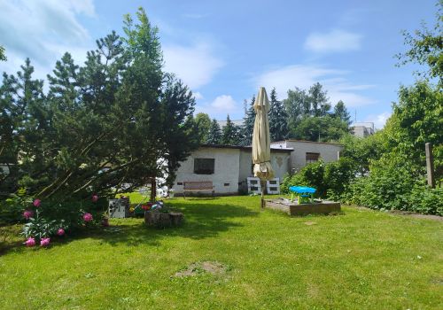Prostorný slunný byt 2+1 s jídelnou na Hradišti v Písku, s možností zahrádky