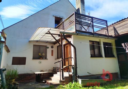Menší rodinný domek k rekonstrukci se zahradou, v obci Libějovice u Vodňan