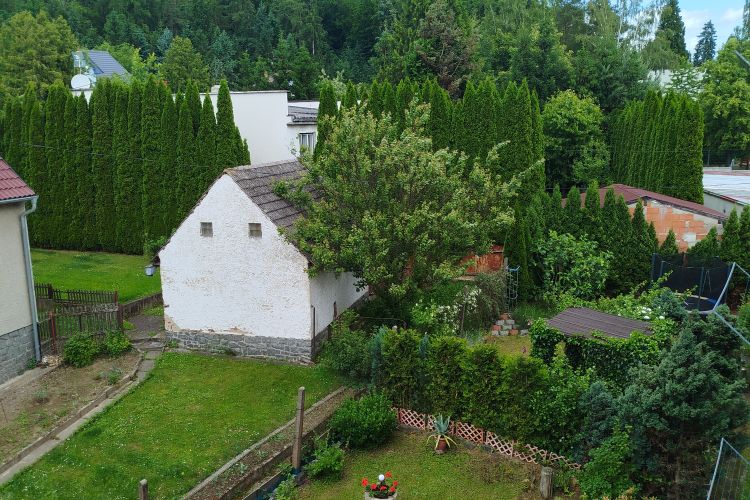 Prostorný slunný byt 2+1 s jídelnou na Hradišti v Písku, s možností zahrádky