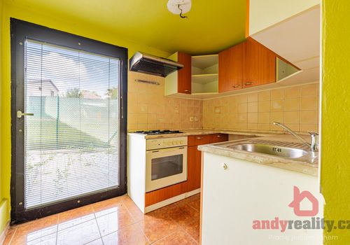 Rodinný dům se 3 byty a 5.236 m2 stavebních pozemků v obci Albrechtice nad Vltavou, okres Písek