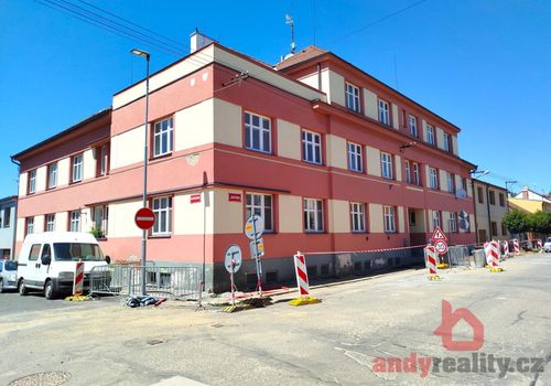 Světlý útulný byt 2+1 se zahrádkou, ul. Jeronýmova, Písek