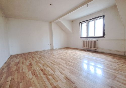 Rodinný dům v obci Lestkov s velkou zahradou 2.732m2 určené k výstavbě RD